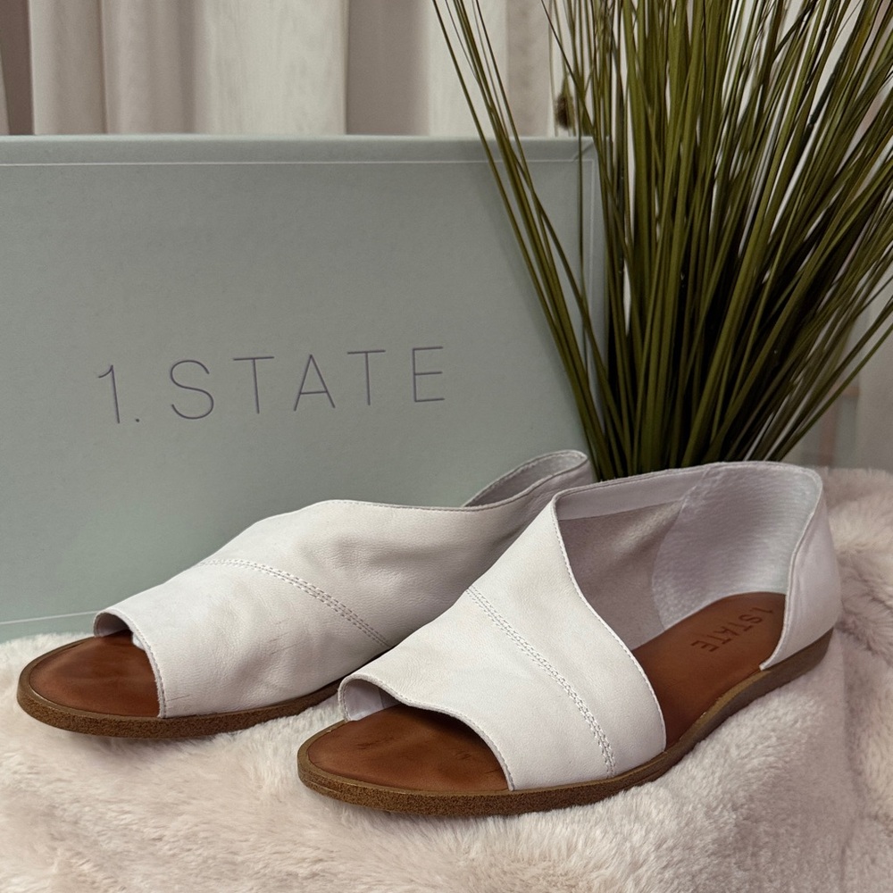 1. State Celvin Women's White Rio Nubuck Open-Toe Flats